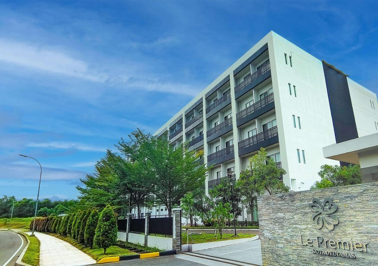Le Premier Hotel Deltamas Cikarang Exterior photo