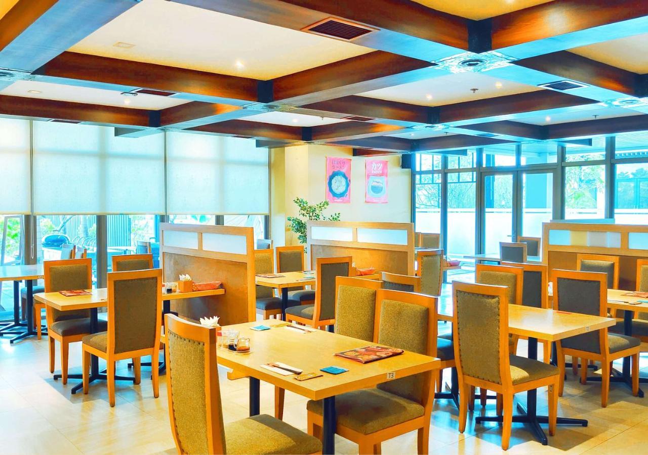 Le Premier Hotel Deltamas Cikarang Exterior photo