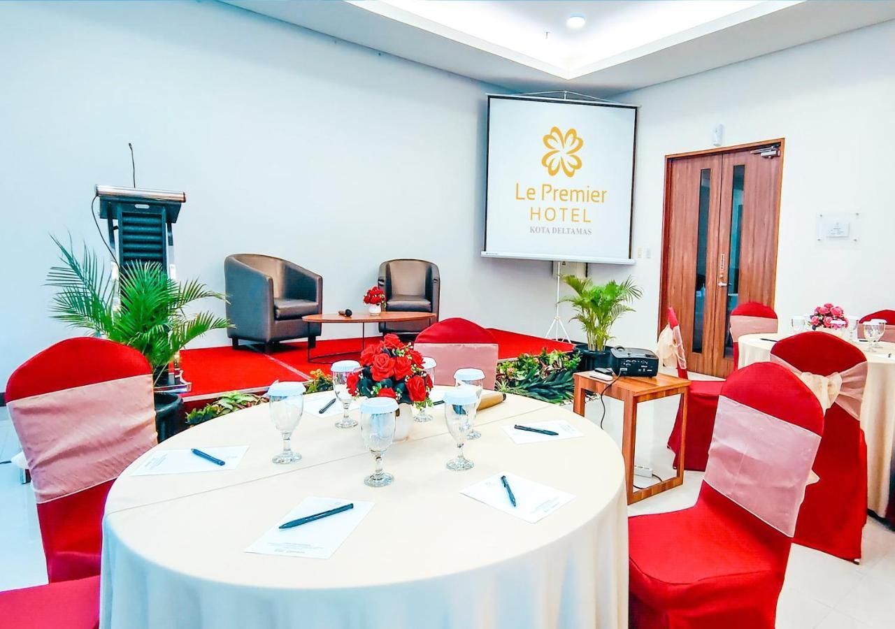 Le Premier Hotel Deltamas Cikarang Exterior photo