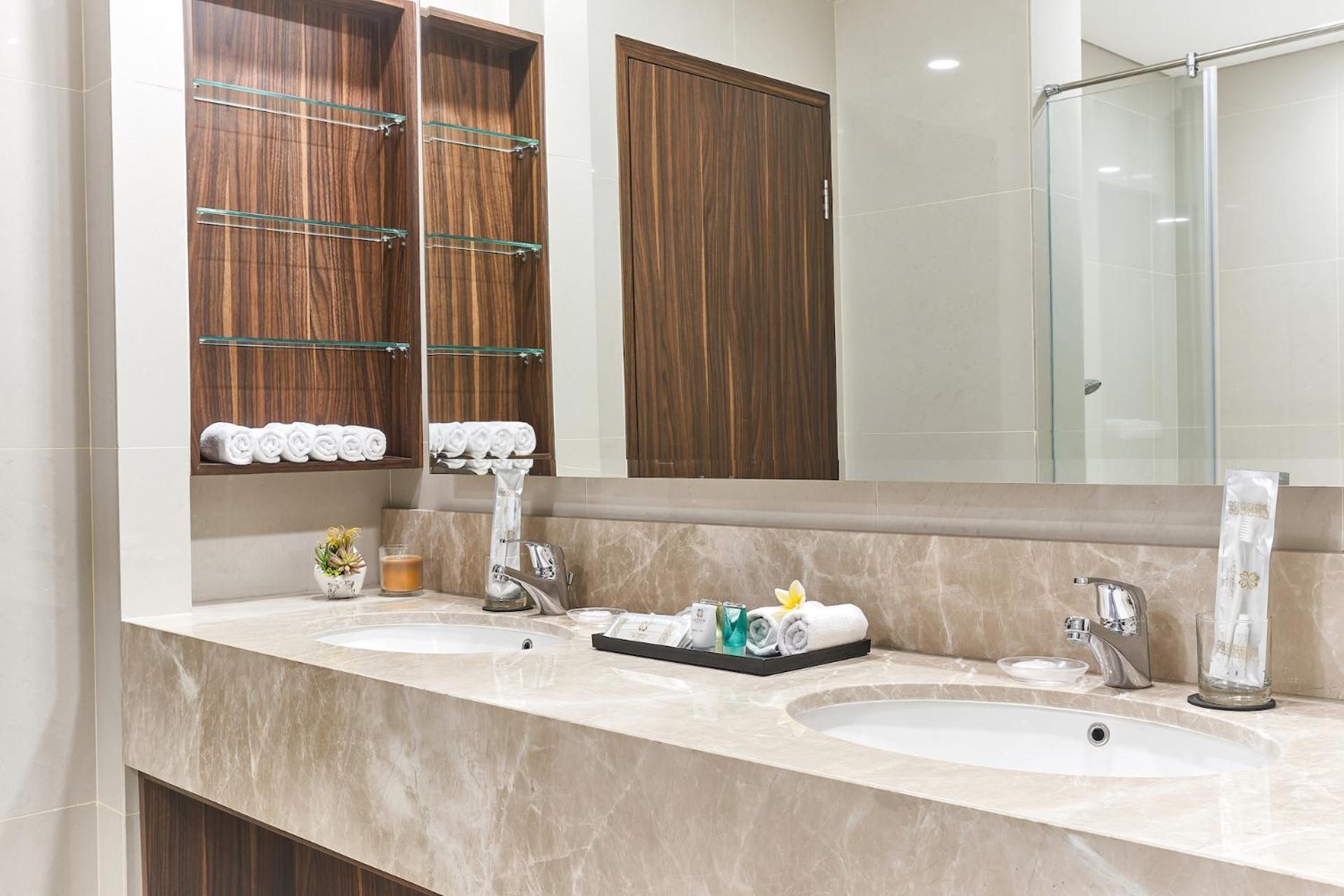 Le Premier Hotel Deltamas Cikarang Room photo